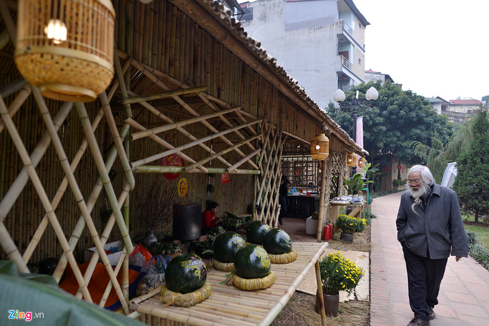 Diện mạo khác lạ ở Văn Miếu trước Tết